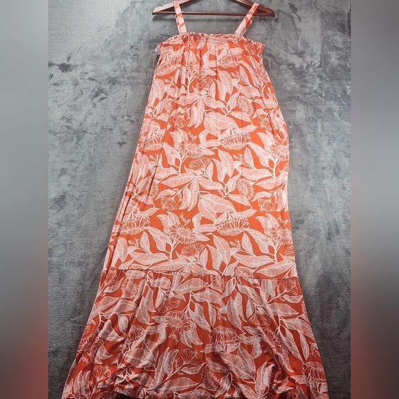 Floral Print Maxi Dress - Picture 3 of 4